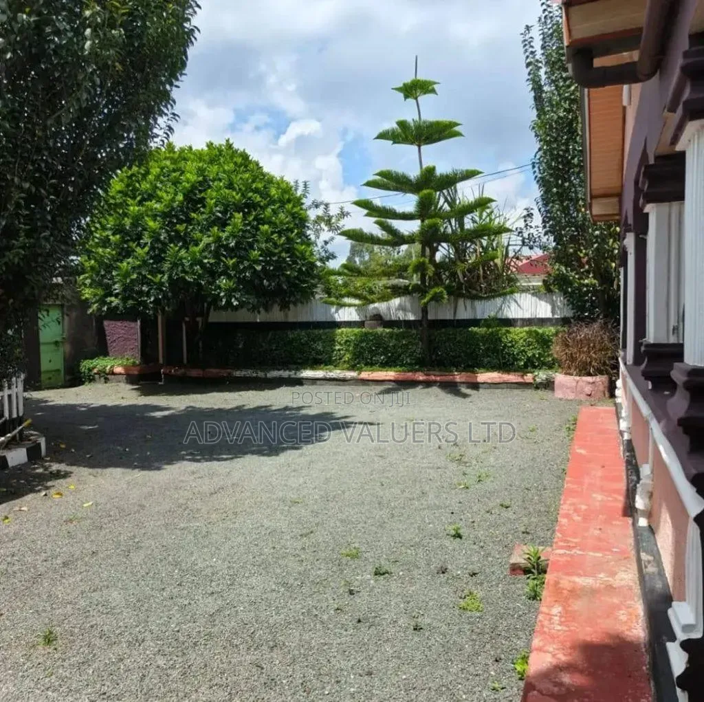 Furnished 4bdrm Bungalow in Kiamunyi for sale