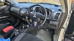 Mitsubishi Outlander 2007 White