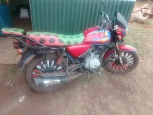 Bajaj Boxer 125 2024 Red