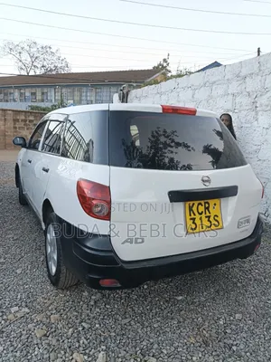 Nissan Advan 2011 White