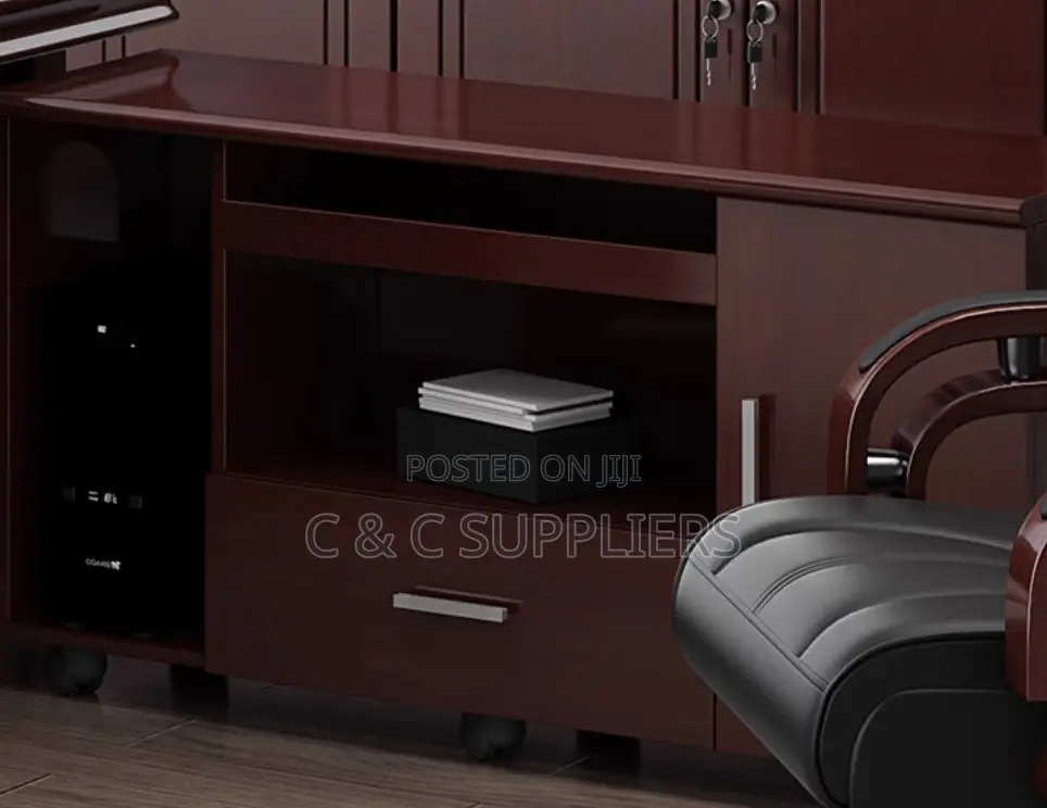 Executive Mahogany Desk-1400mm