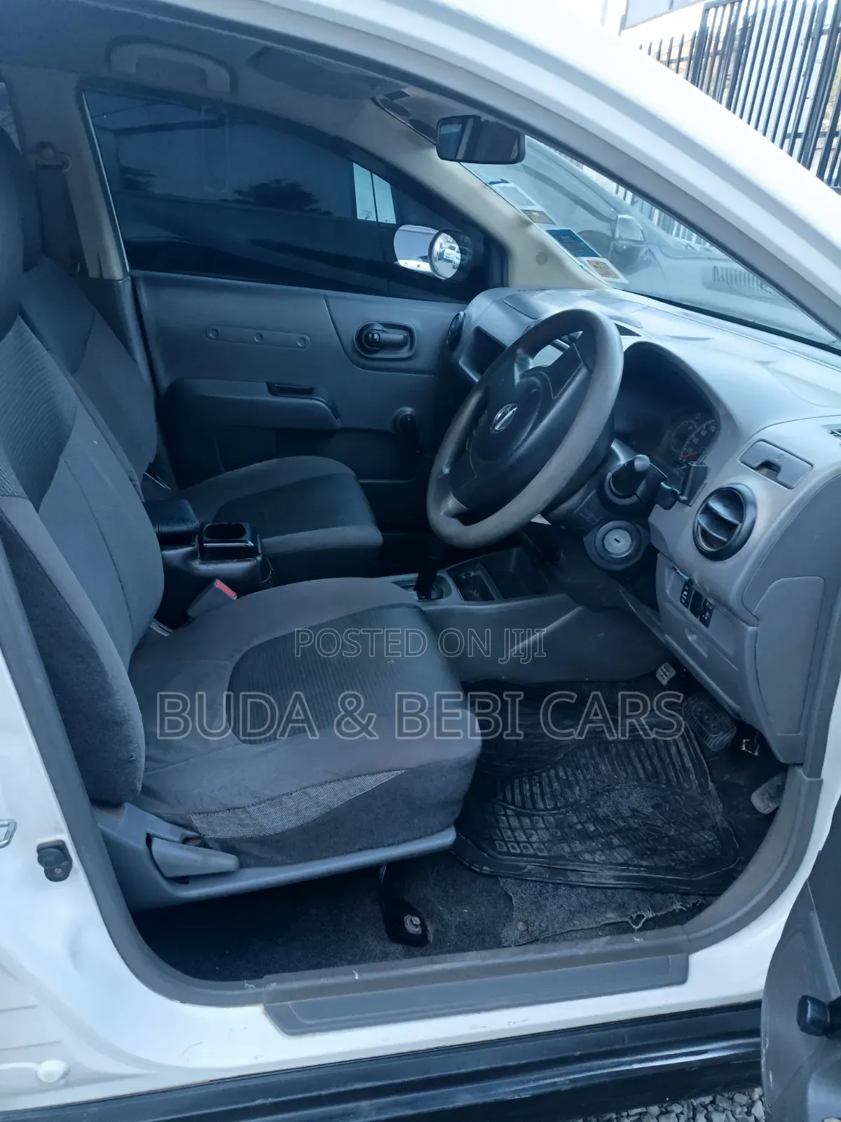 Nissan Advan 2011 White