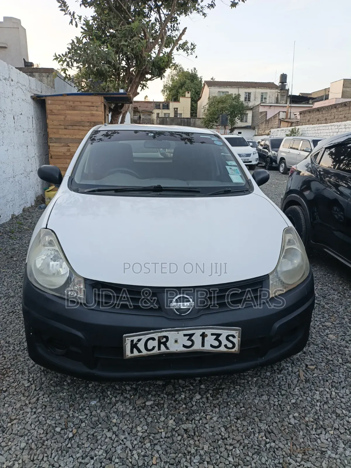 Nissan Advan 2011 White