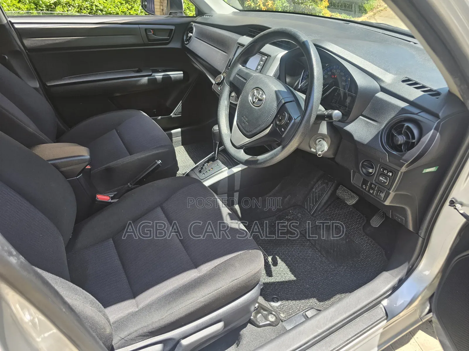 Toyota Corolla Fielder 2019 Silver