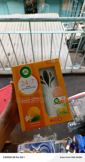 Automatic Air Wick Releases Fragrance at Regular Time Interval