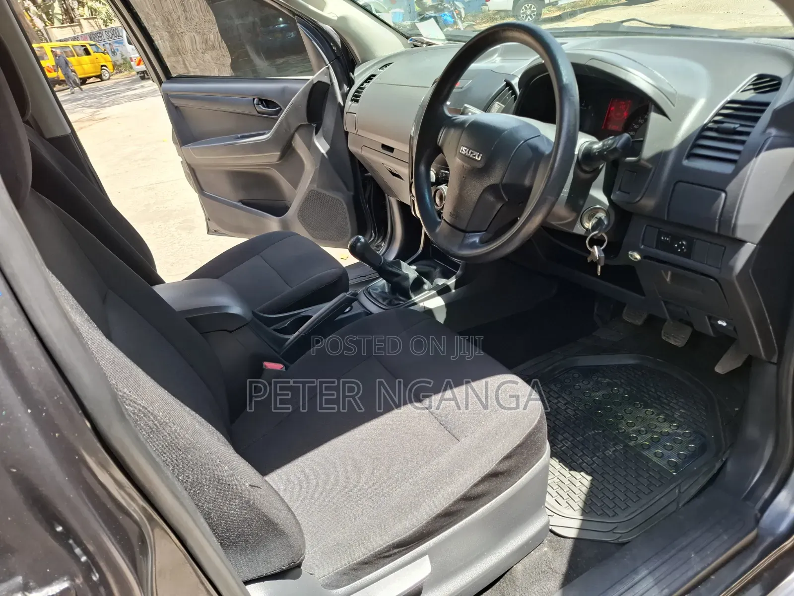 Isuzu D-MAX 2022 Gray