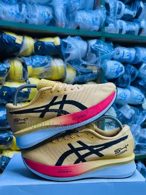 Asics Yogiri S4