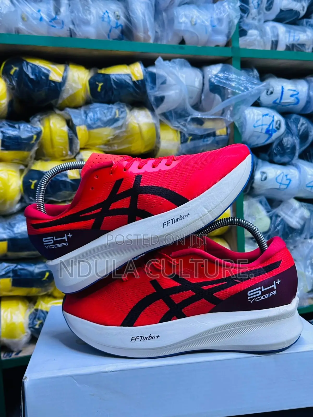 Asics Yogiri S4
