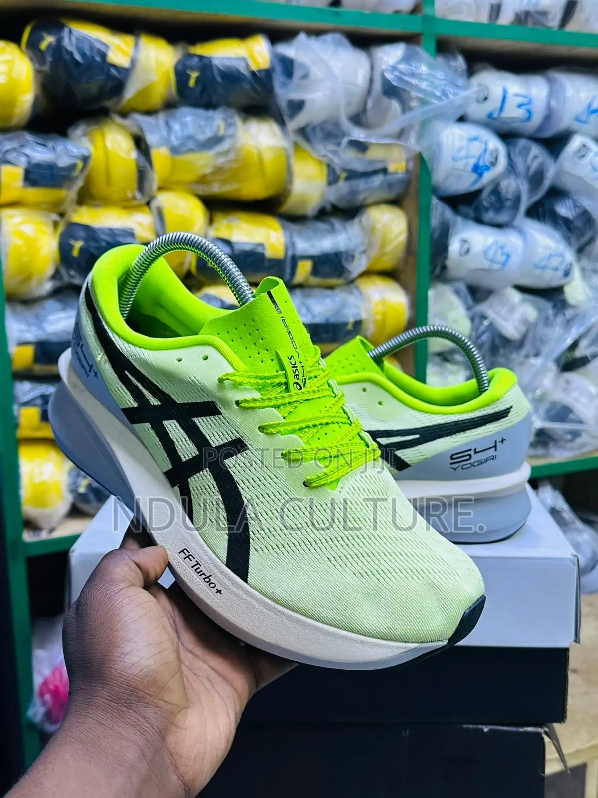 Asics Yogiri S4