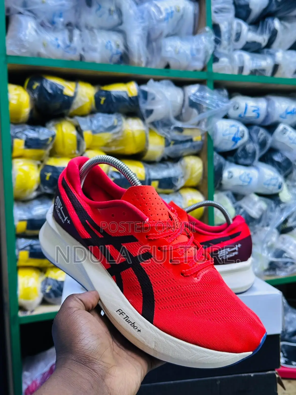 Asics Yogiri S4