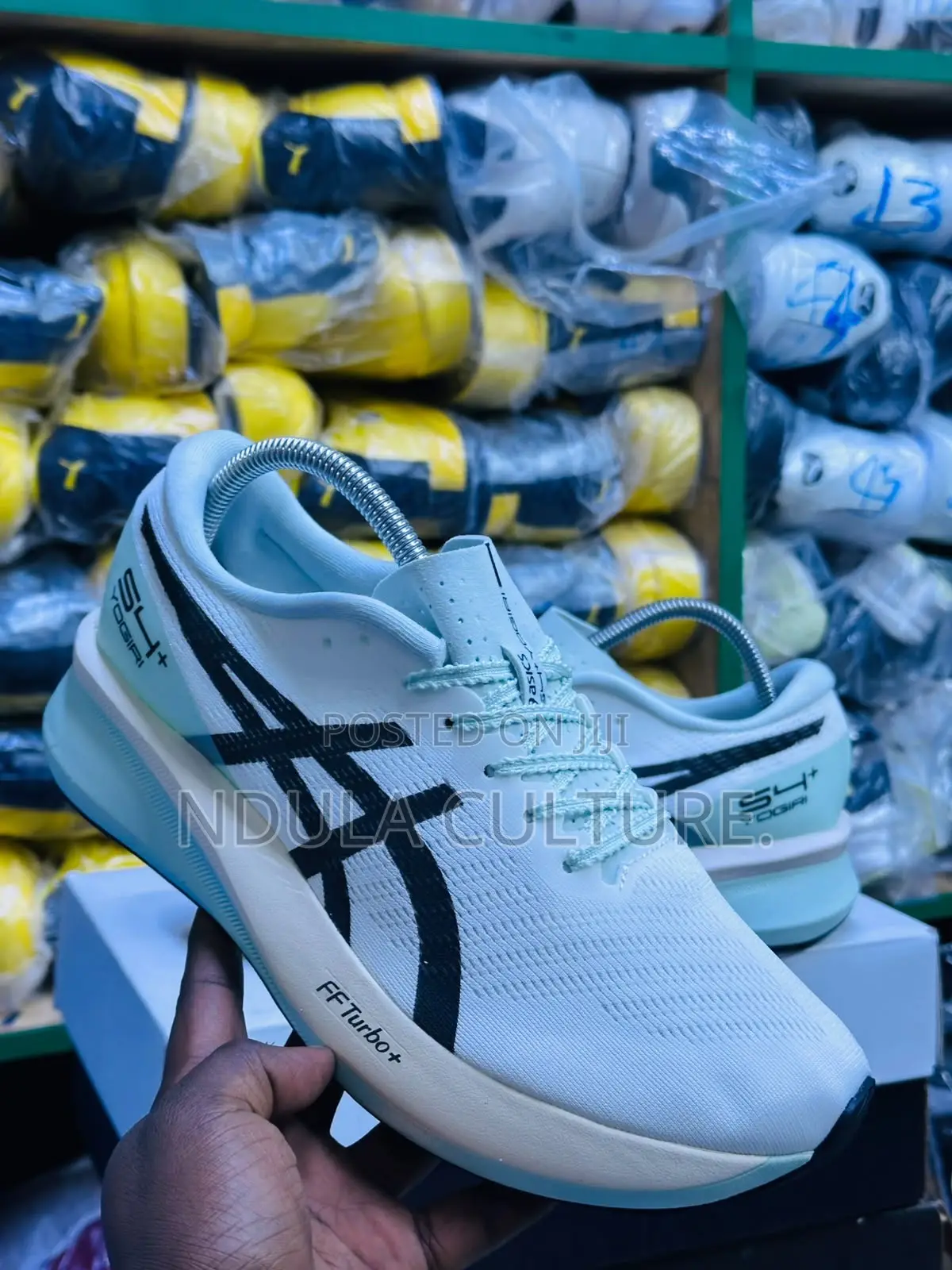 Asics Yogiri S4