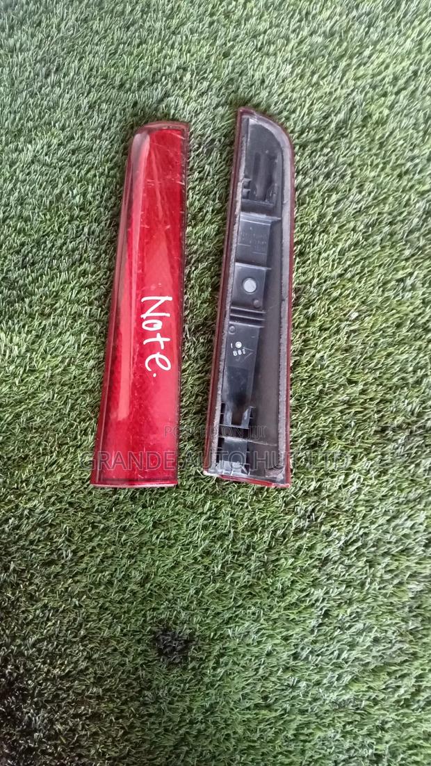 Nissan Note E11 Upper Taillight Light /Roof Taillight - thumbnail 2