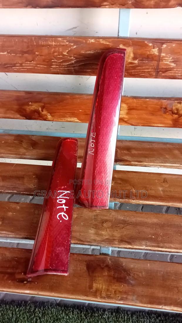 Nissan Note E11 Upper Taillight Light /Roof Taillight - thumbnail 3