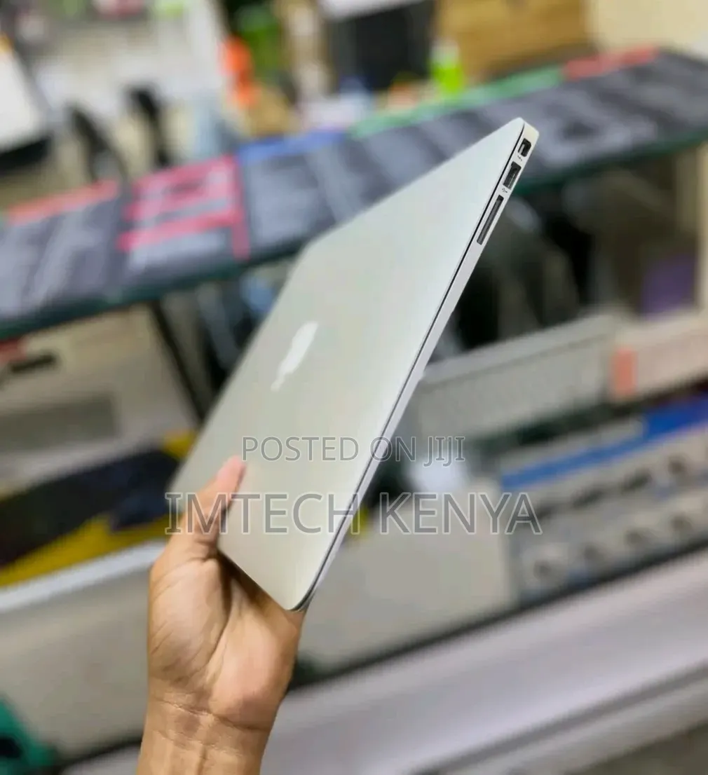 Laptop Apple MacBook Air 2017 8GB Intel Core i5 SSD 256GB