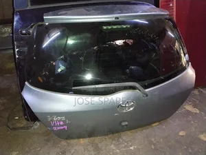 Toyota Vitz 2009 Boot
