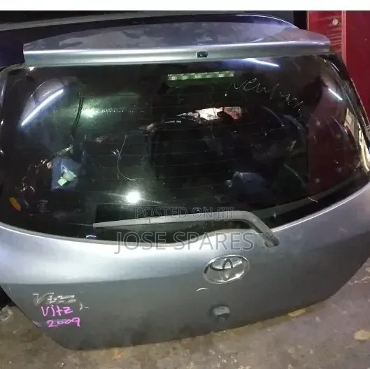 Toyota Vitz 2009 Boot