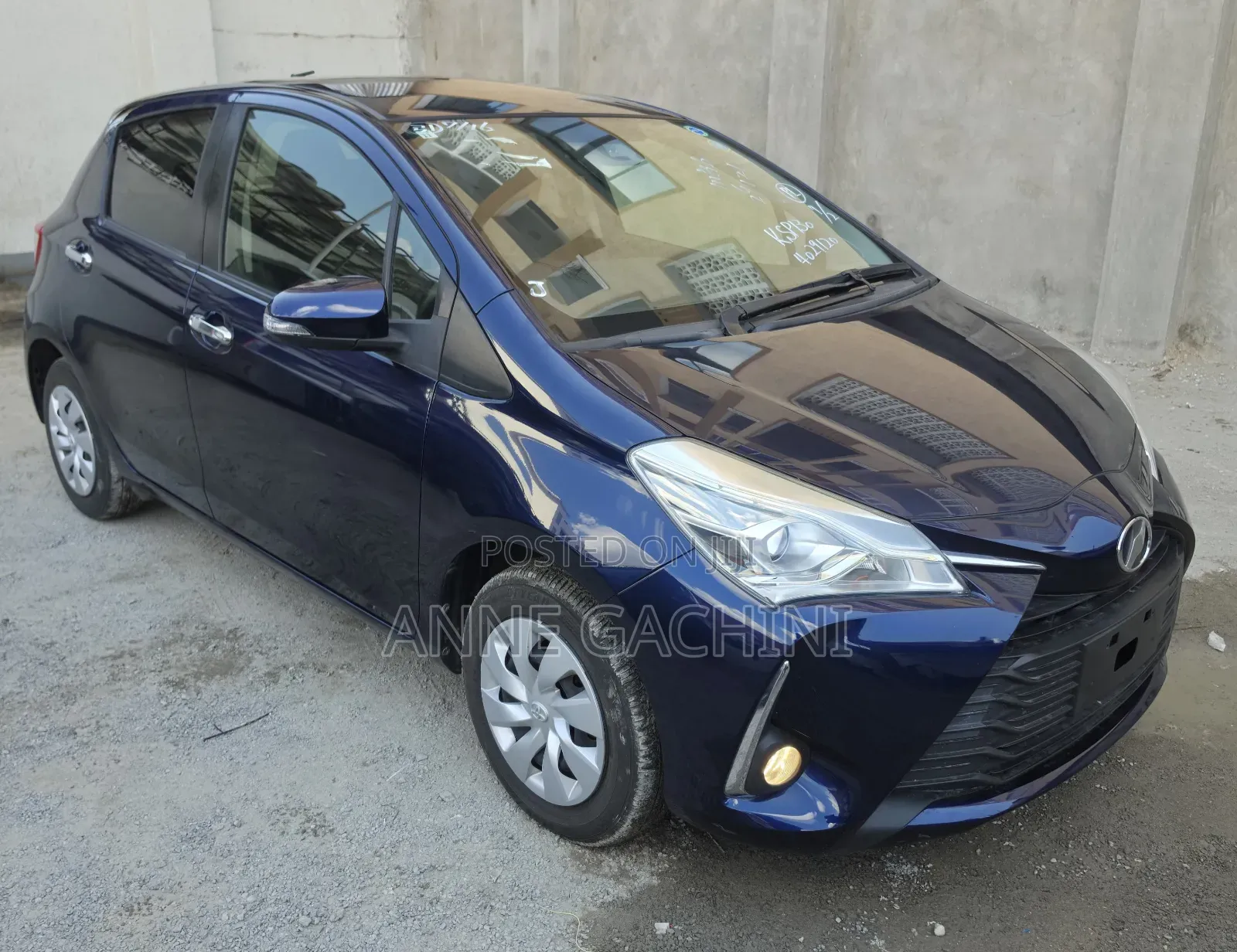Toyota Vitz 1.3 FWD 5dr 2019 Blue