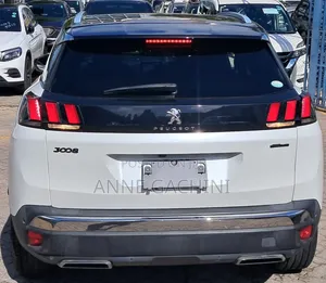 Peugeot 2008 1.6 BlueHD (120 Hp) 2019 White