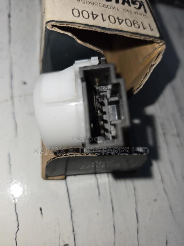 Ignition Switch - thumbnail 2
