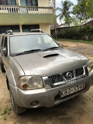Nissan Navara 2005 Silver