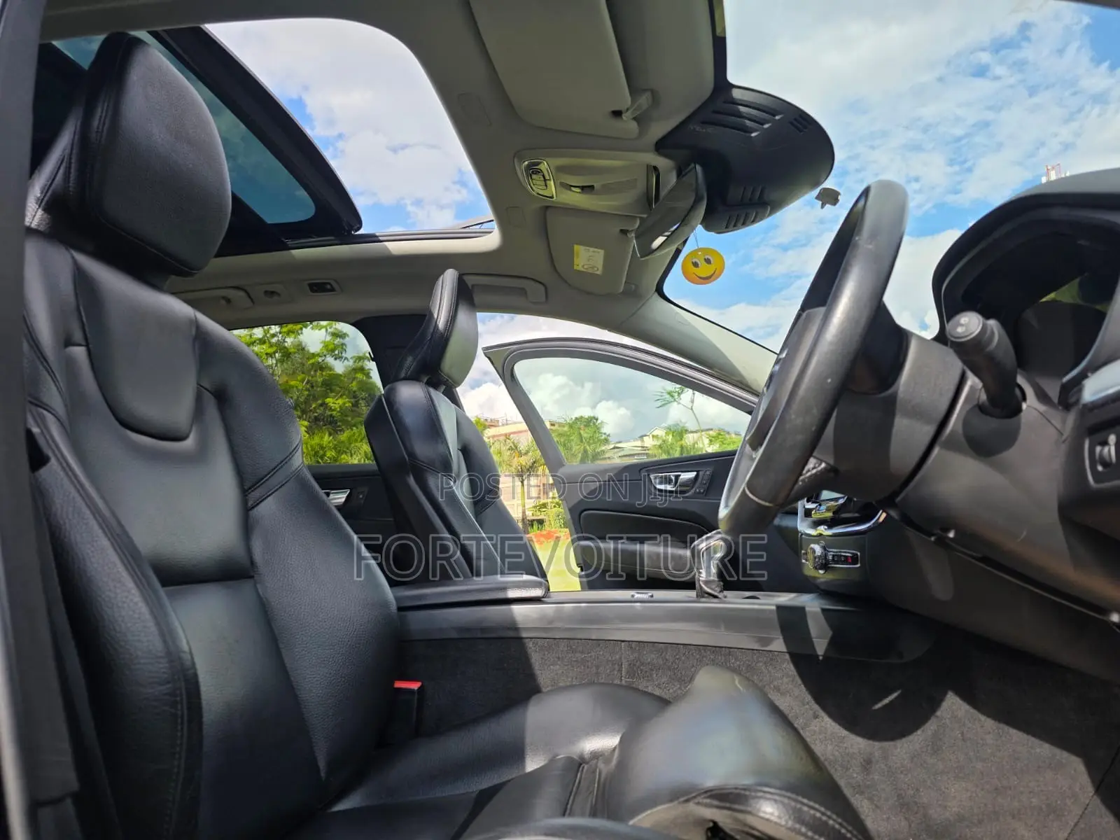 Volvo XC60 2018 Gray