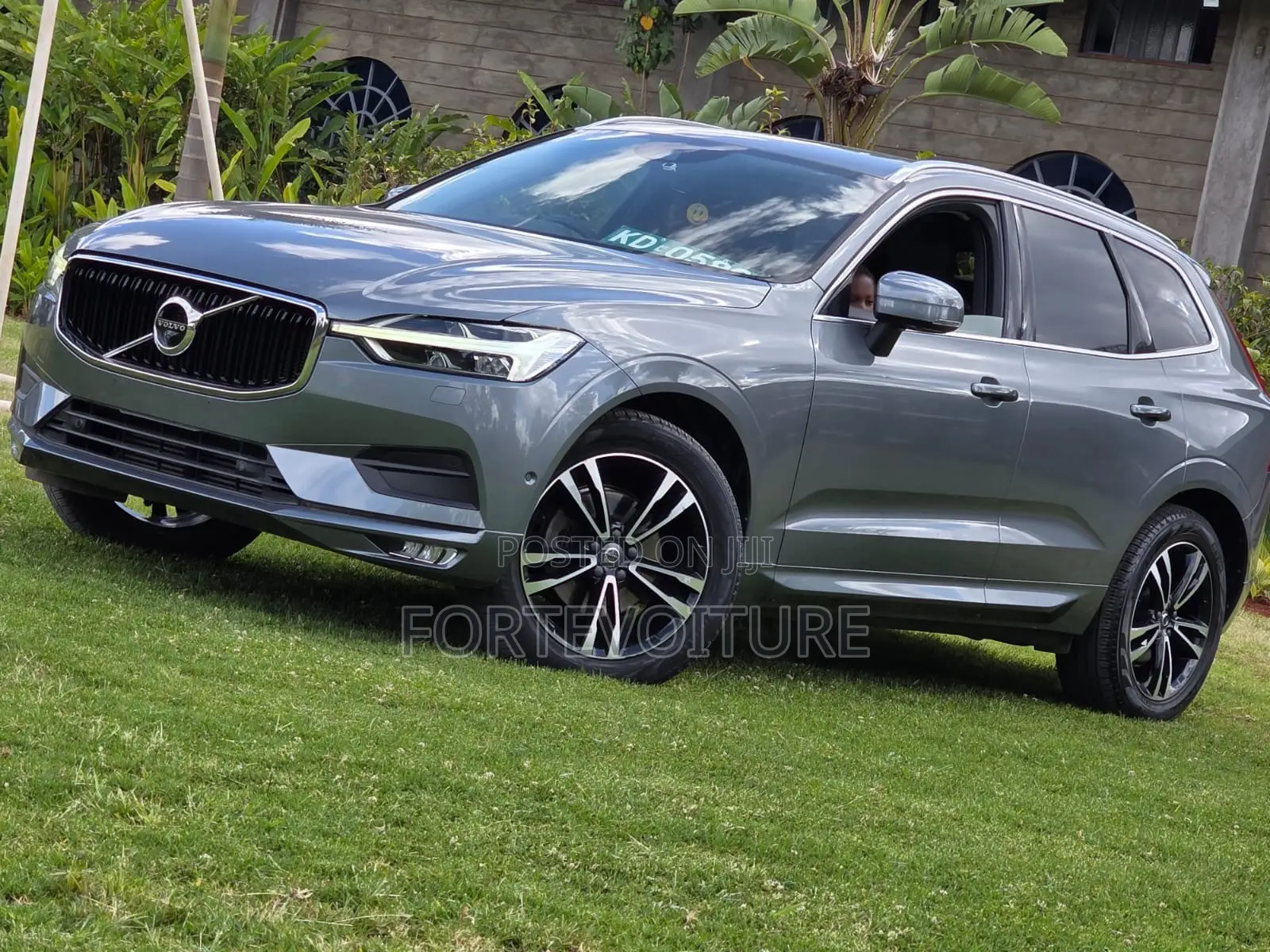 Volvo XC60 2018 Gray