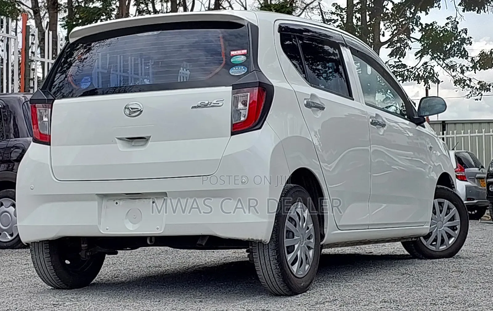 Daihatsu Mira 2019 White