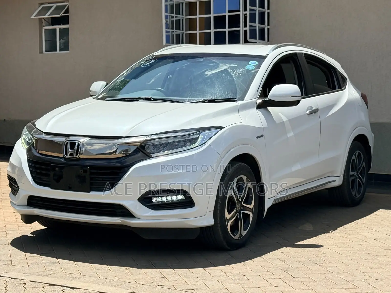 Honda Vezel 2019 White