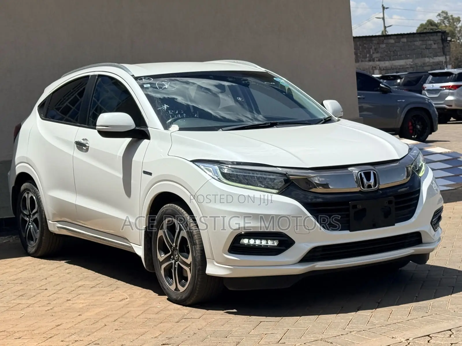 Honda Vezel 2019 White