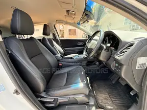 Honda Vezel 2019 White