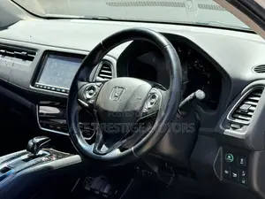 Honda Vezel 2019 White