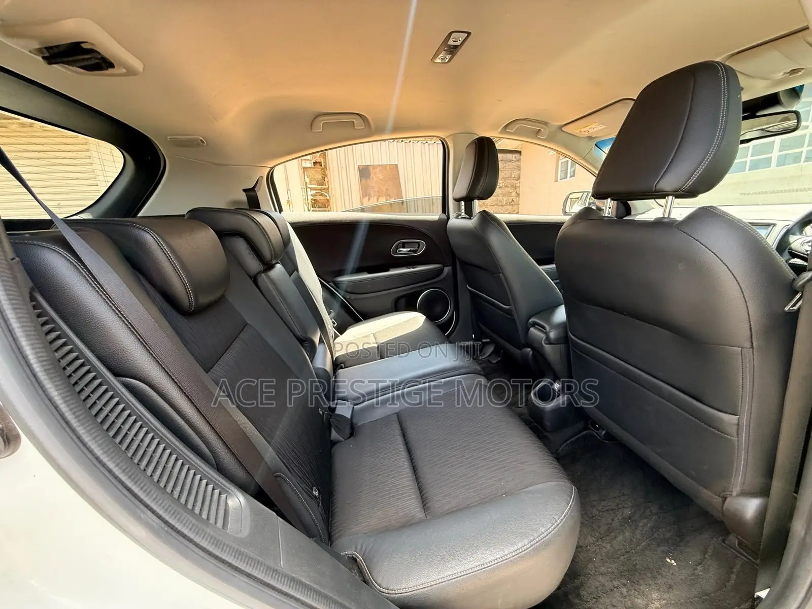 Honda Vezel 2019 White