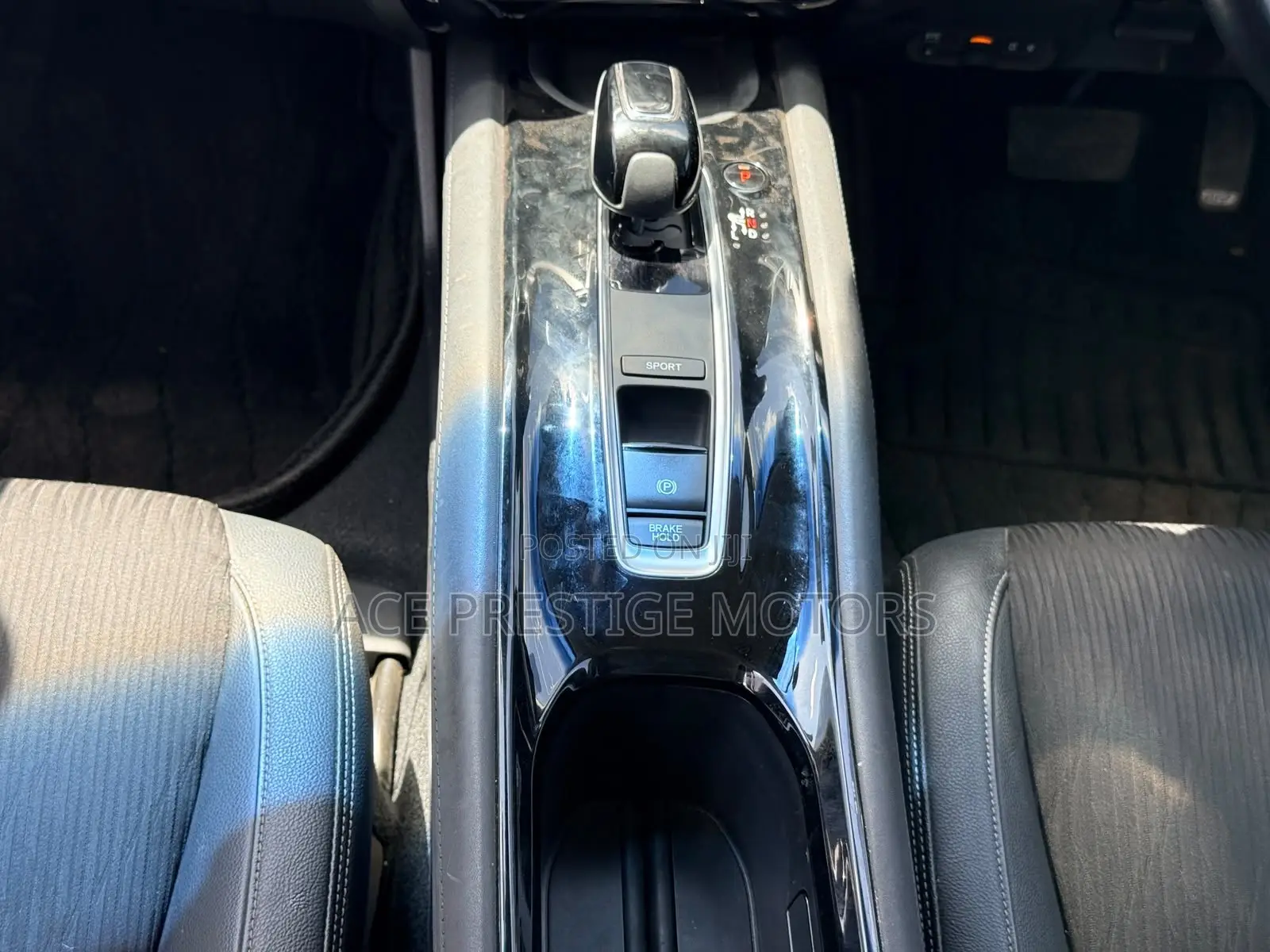 Honda Vezel 2019 White