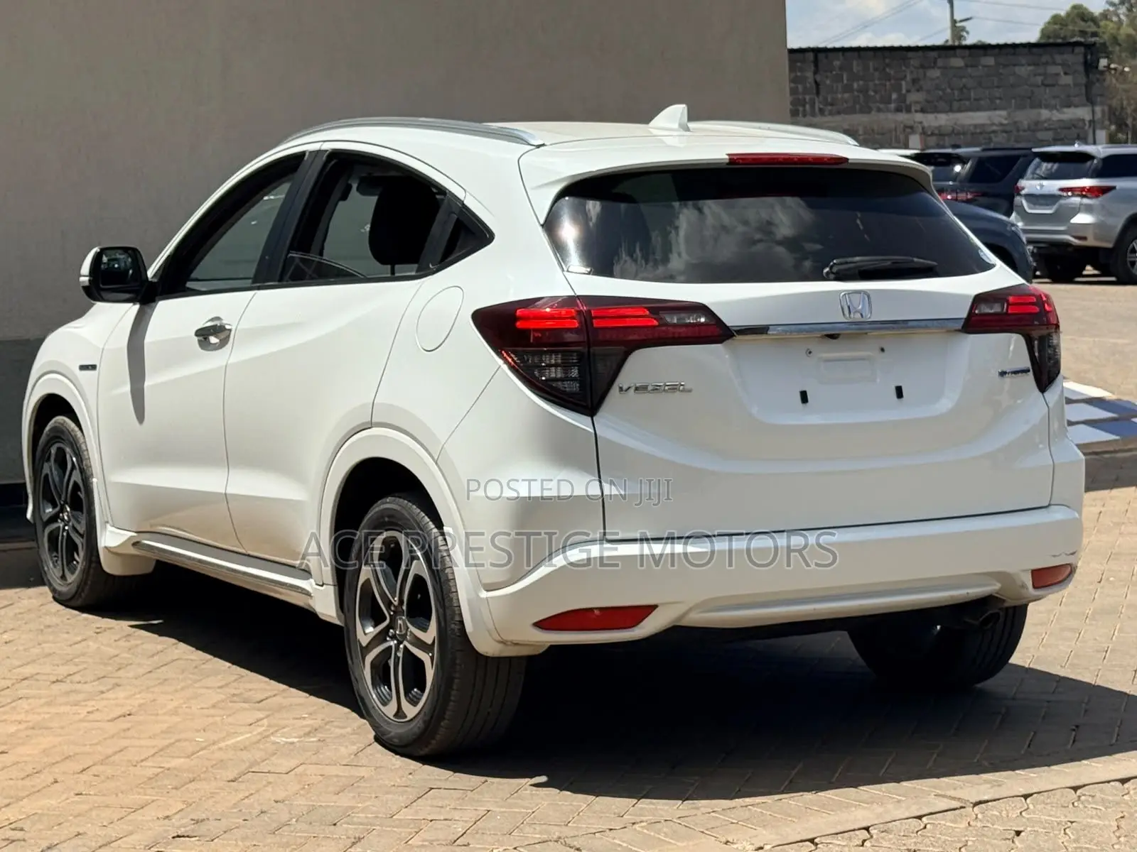 Honda Vezel 2019 White
