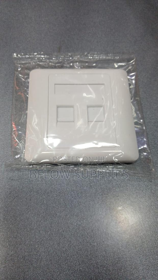Dual Port Network Faceplate – 2 Port Wall Plate