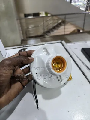 Bulb Holder Camera With Motion Alerts and Remote Monitoring