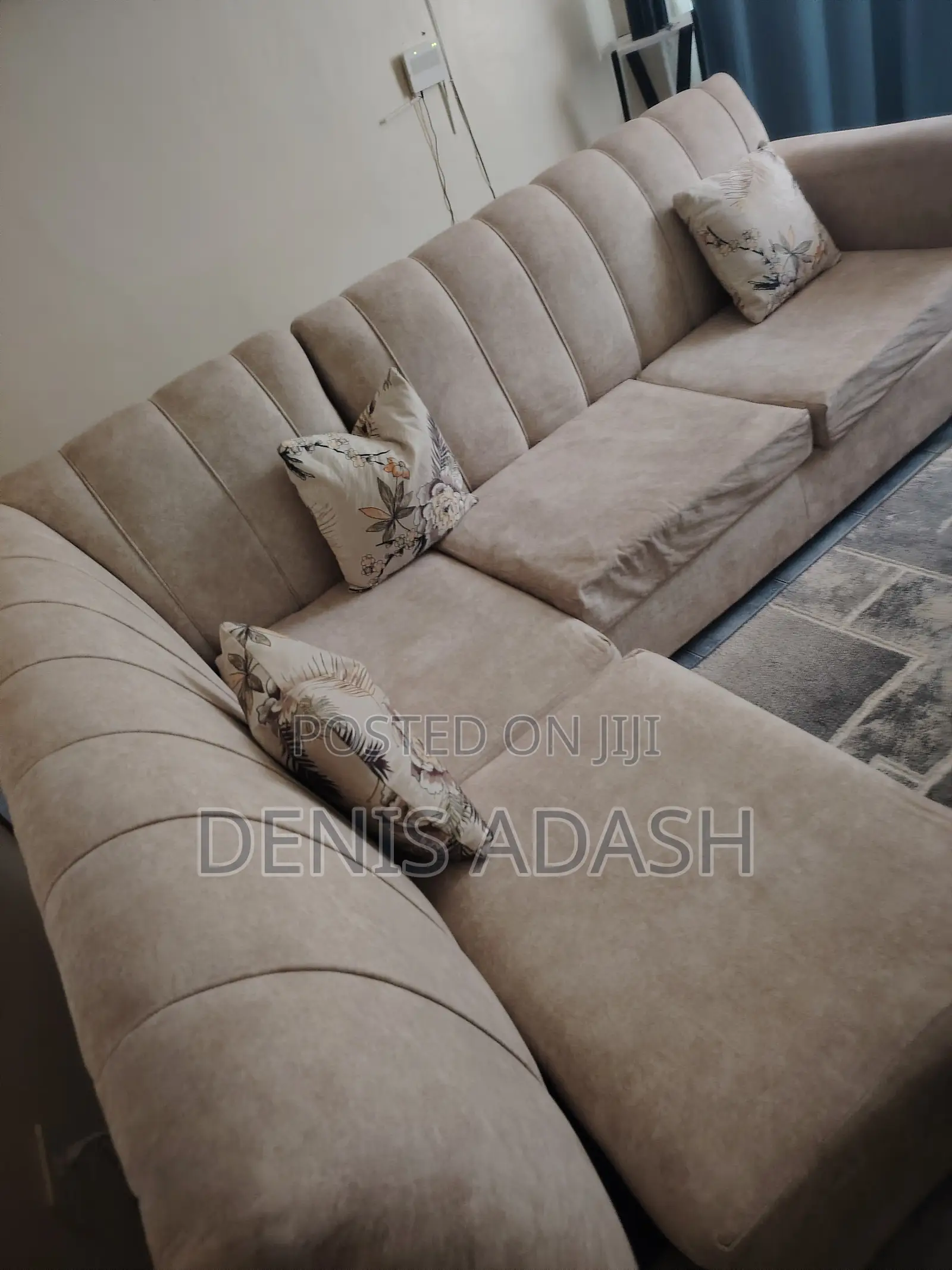 L-Shaped Seat