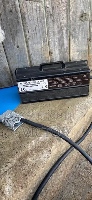 QQE 24V 30A Heavy Duty Battery Charger (QQE720-10CH27)