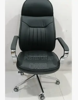 Modern Executive Leather Office Chair – Premium Ergonomic Desk Seat