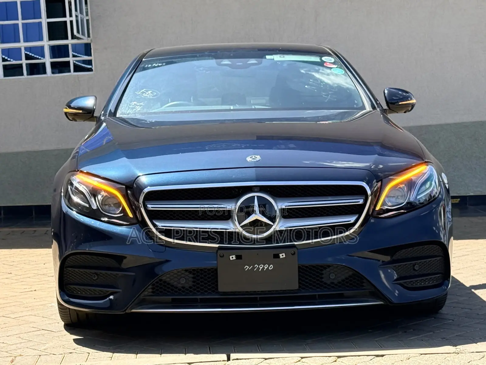 Mercedes-Benz E200 2018 Blue