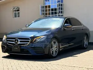 Mercedes-Benz E200 2018 Blue