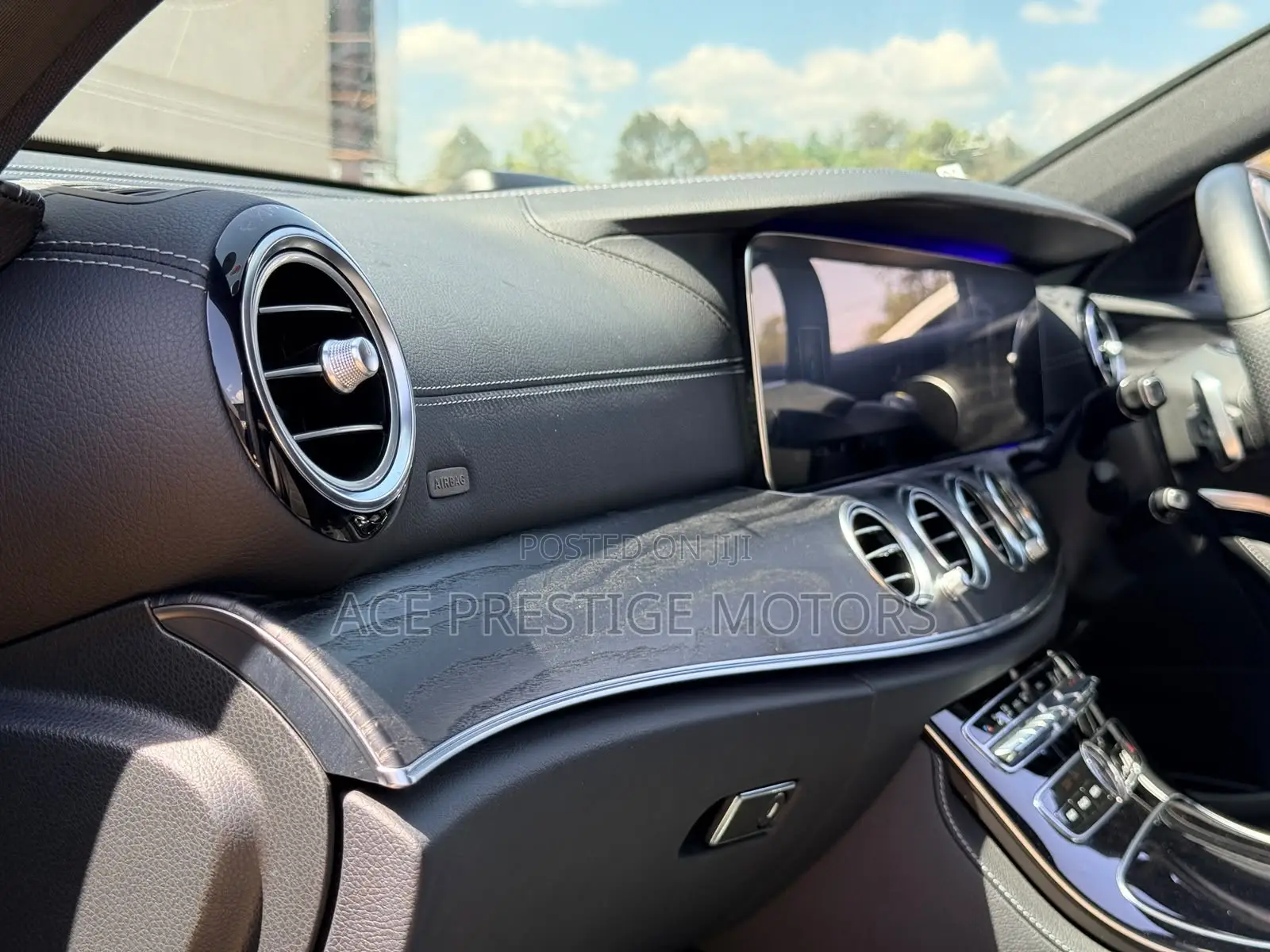 Mercedes-Benz E200 2018 Blue