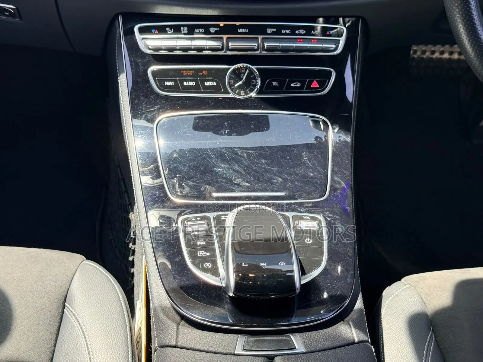 Mercedes-Benz E200 2018 Blue