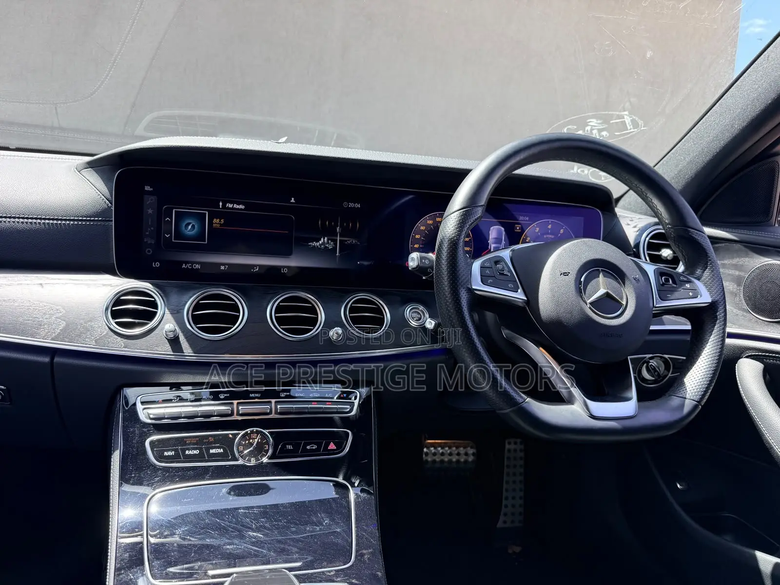 Mercedes-Benz E200 2018 Blue