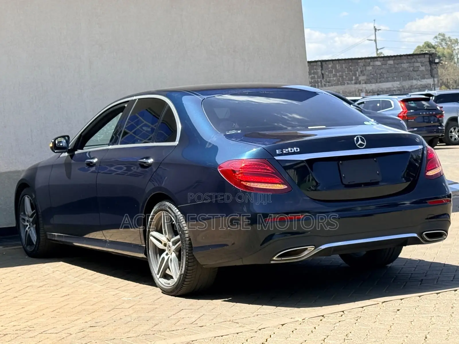 Mercedes-Benz E200 2018 Blue