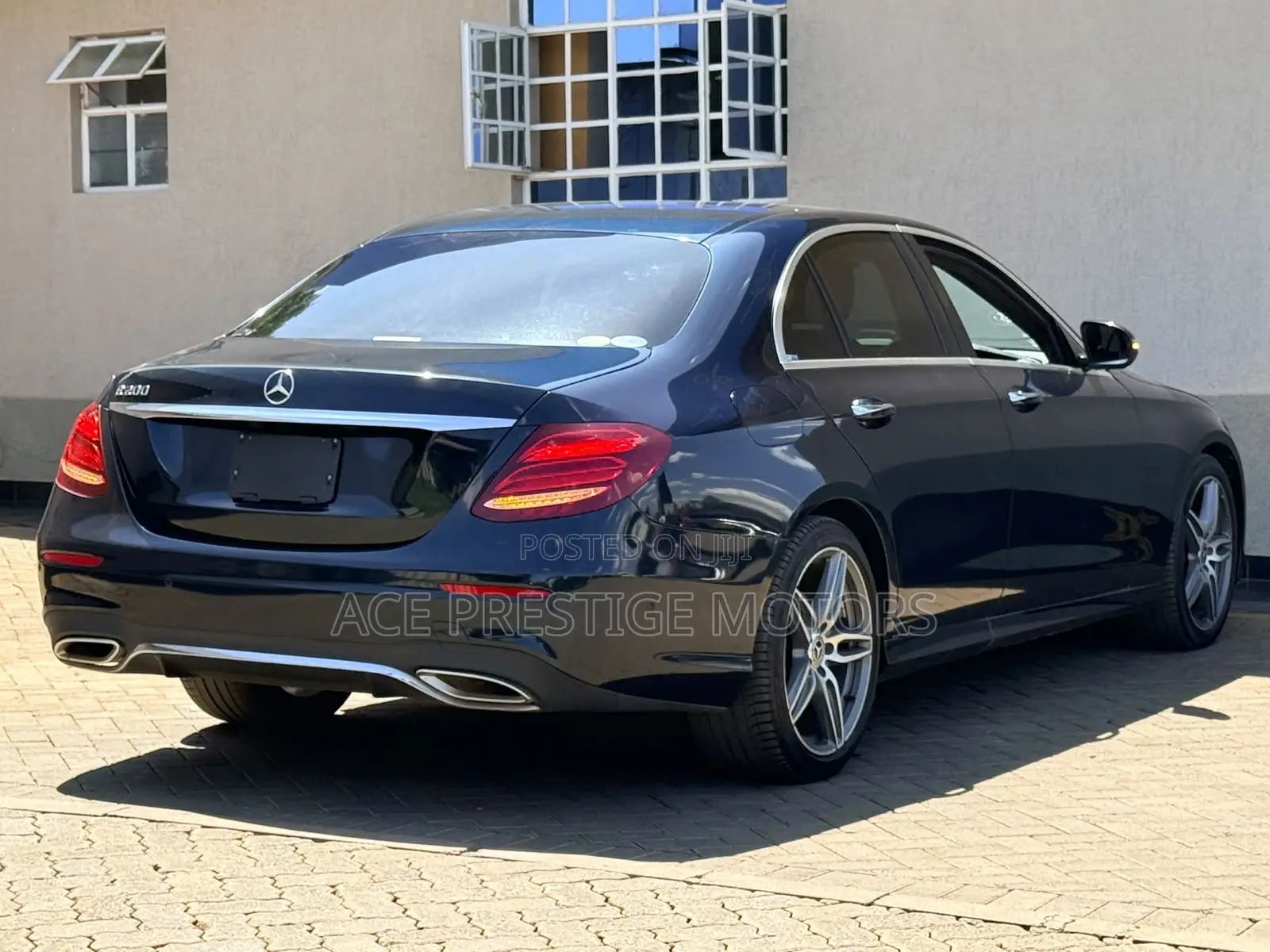 Mercedes-Benz E200 2018 Blue