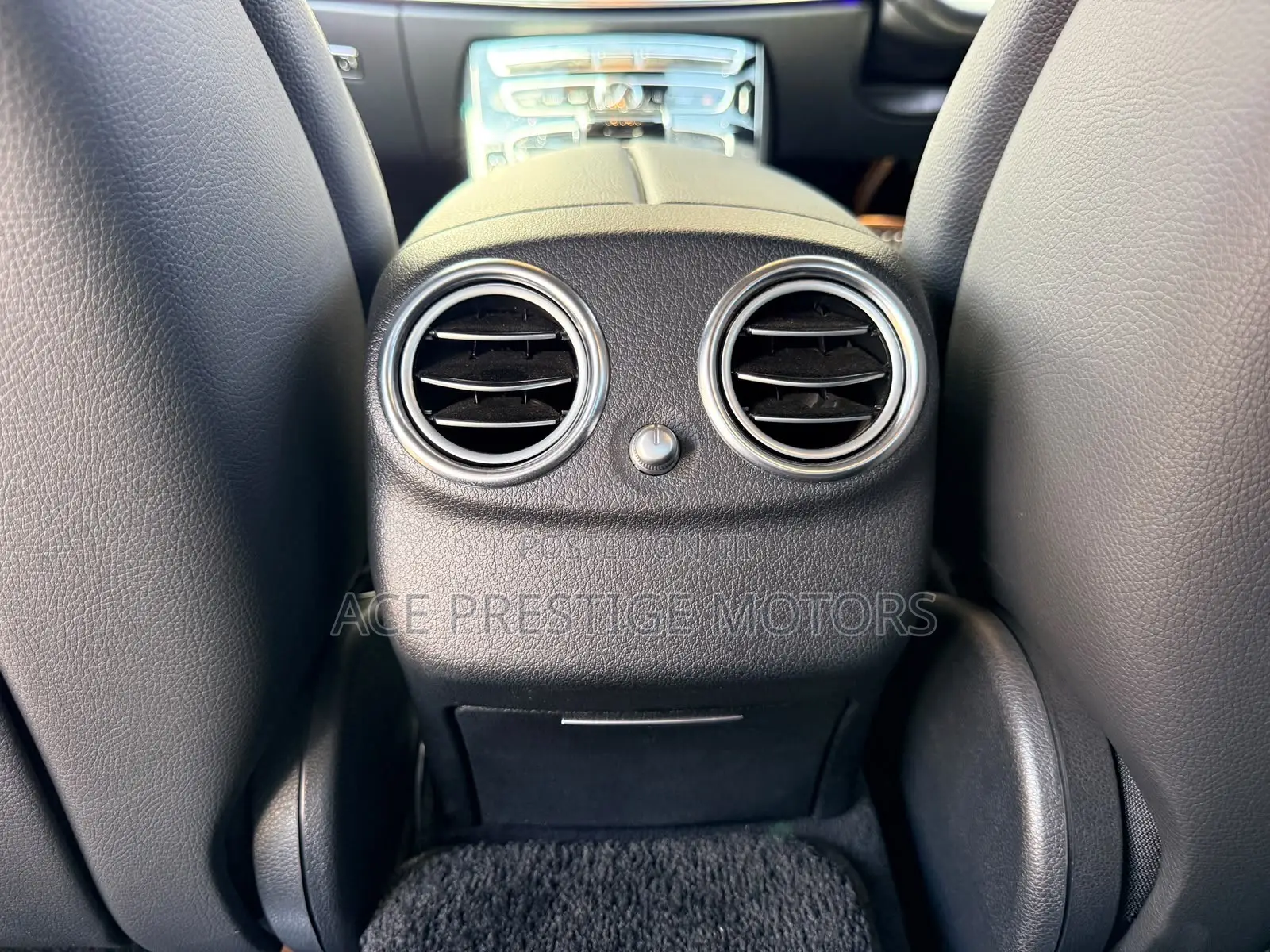 Mercedes-Benz E200 2018 Blue