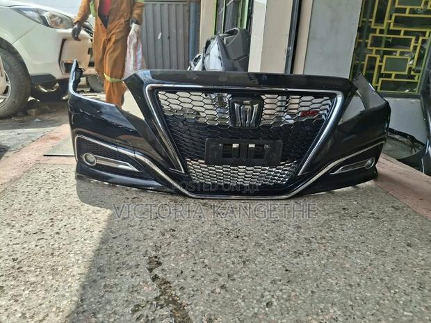 Toyota Crown 2020 Front Bumper - main view