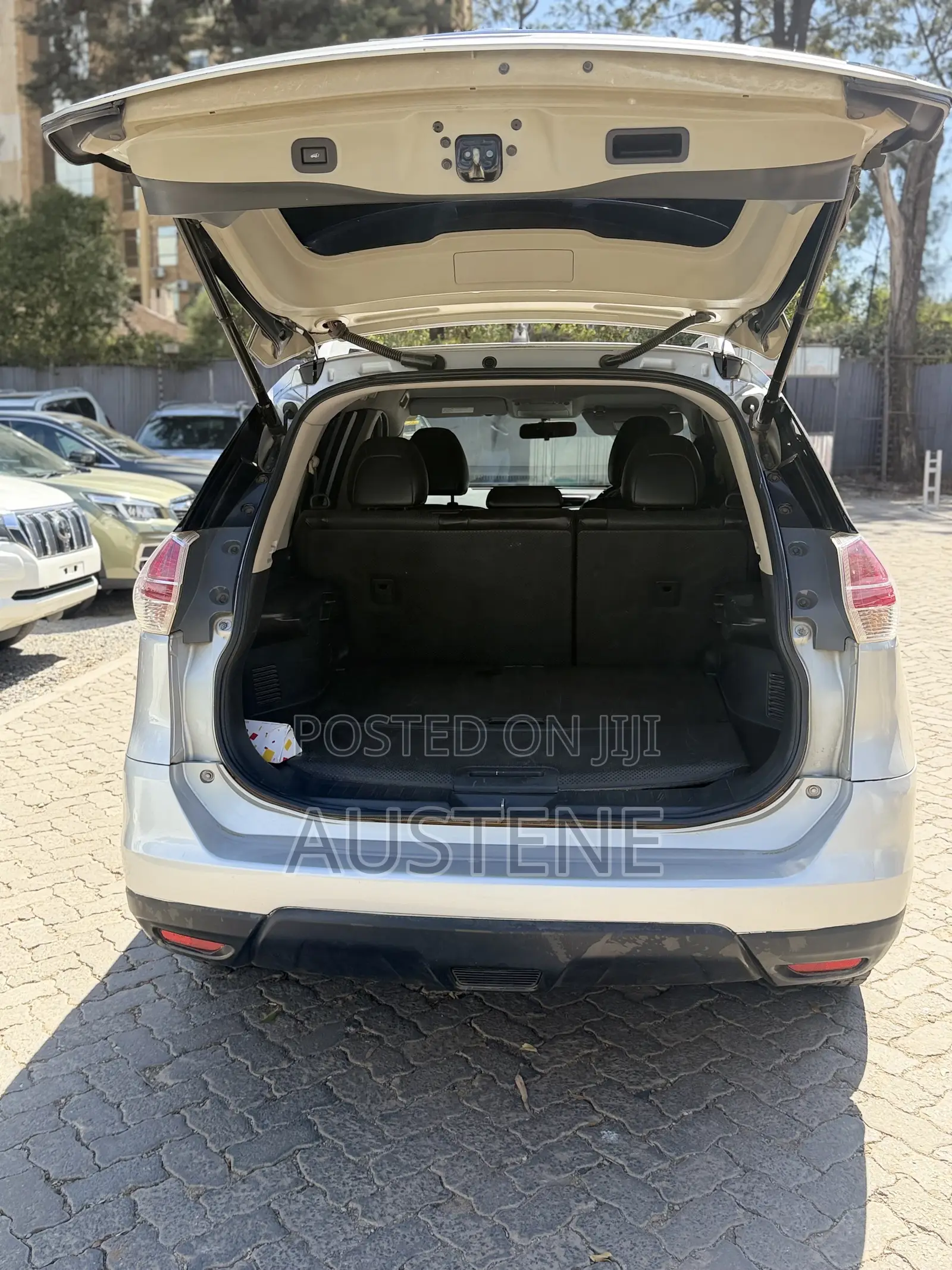 Nissan X-Trail 2015 Silver