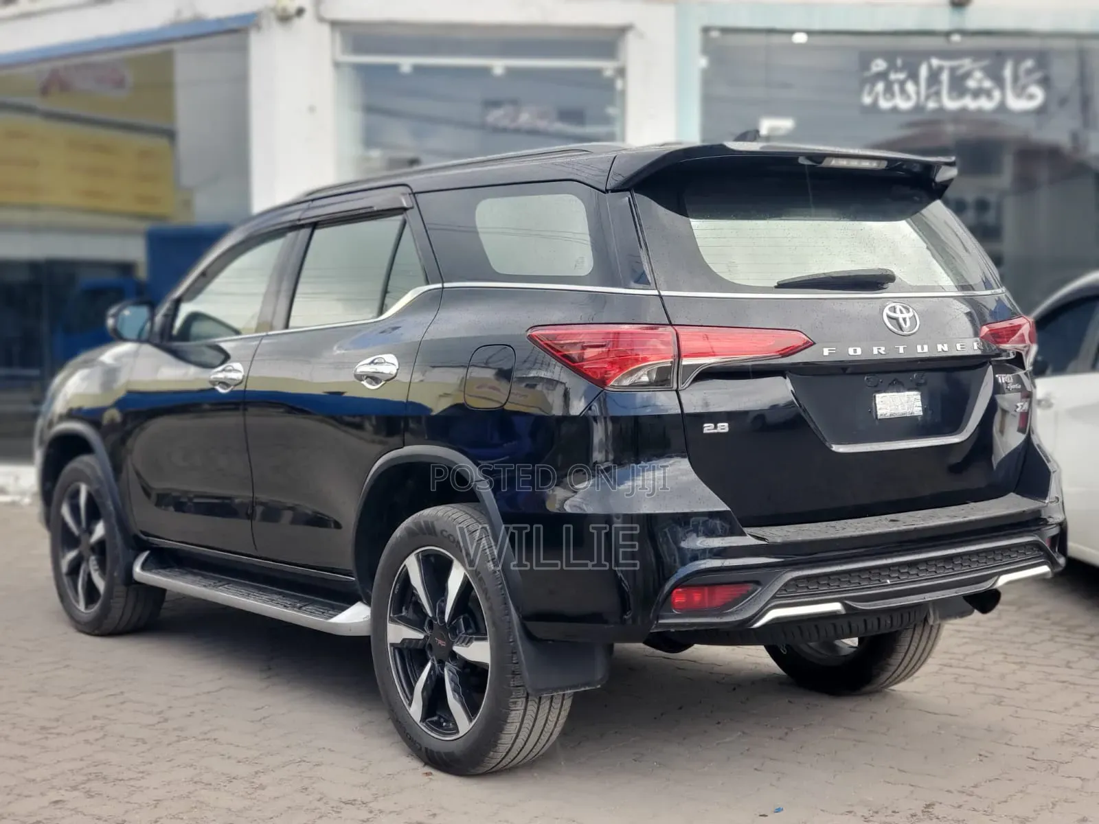 Toyota Fortuner 2019 Black